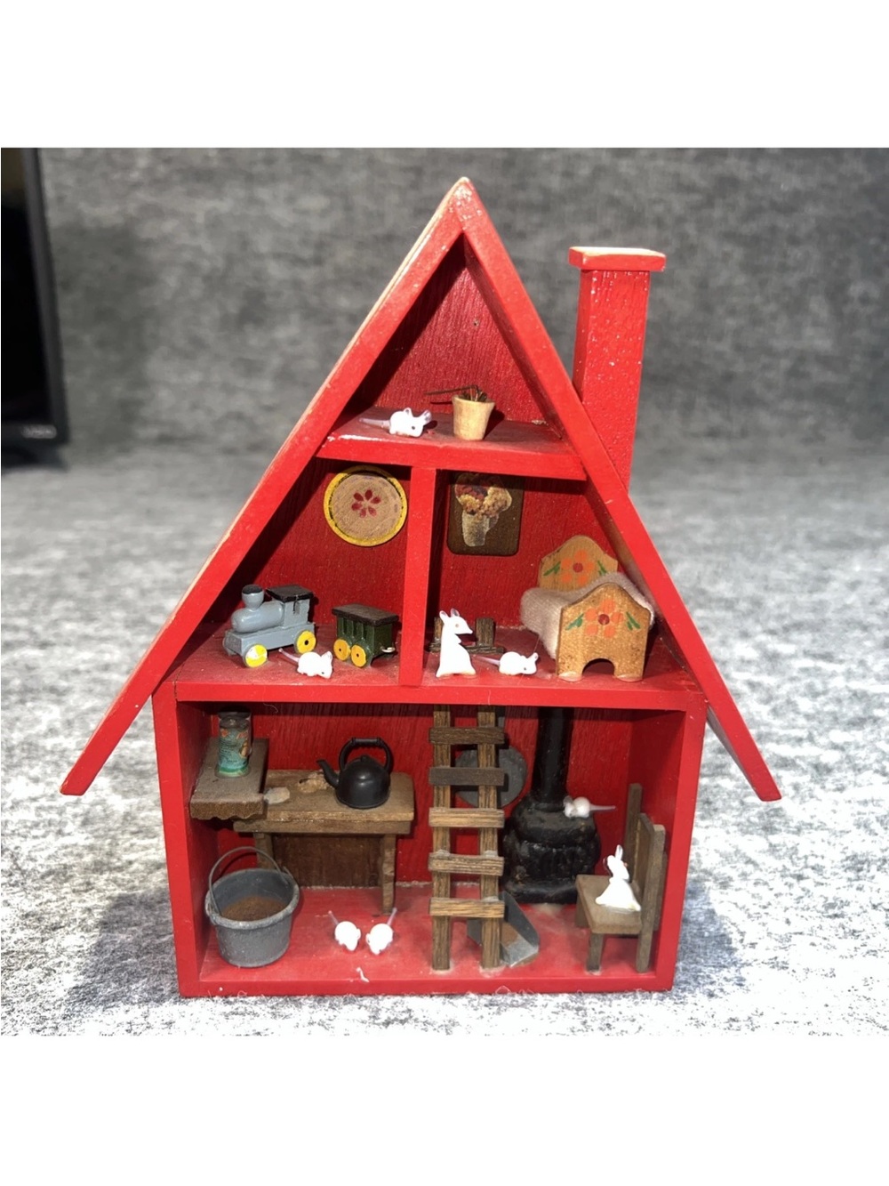 vtg  enesco diorama house shadow box mice cottage family 70’s?